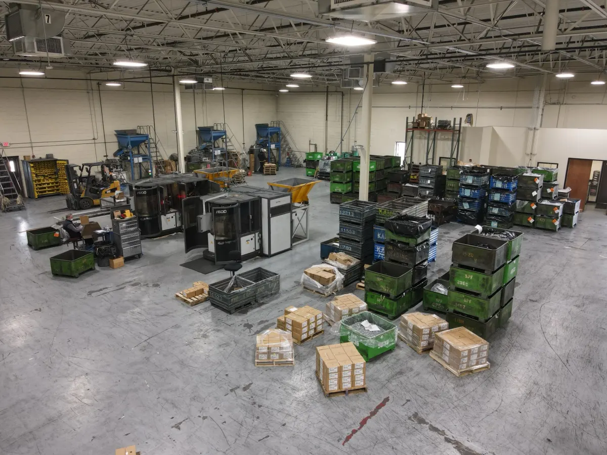 Sort-Tek facility floor with i600 inspection system